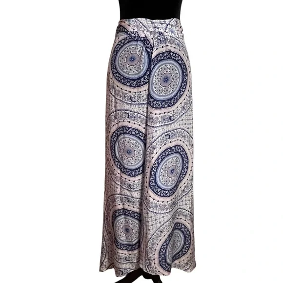 Calypso St. Barth Durna Medallion Silk Blue Cream Paisley Size Large - Picture 5 of 9